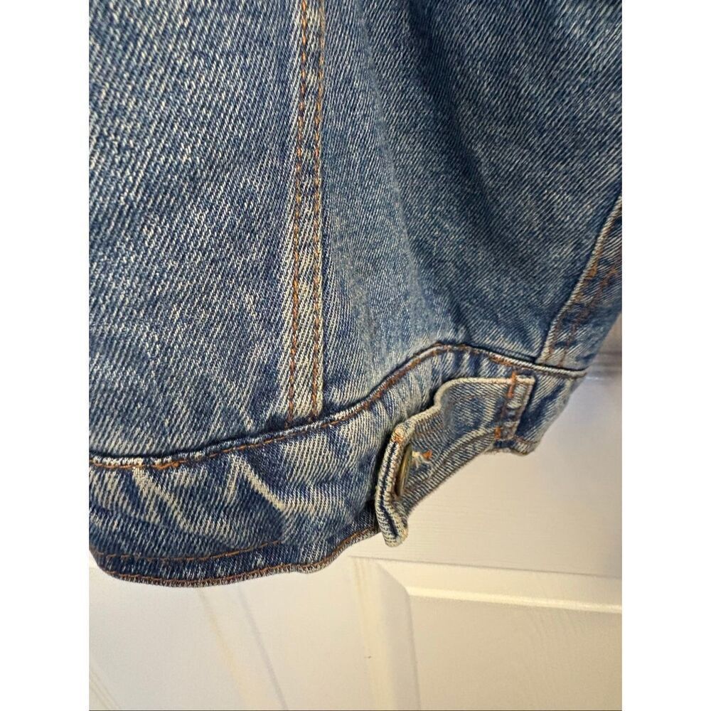 Wrangler - Picture 9 of 10